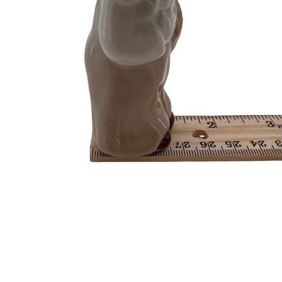 Vintage Ceramic Harvest Girl Figurine Bonnet Bread 5.5" Tall Collectible - Picture 7 of 8